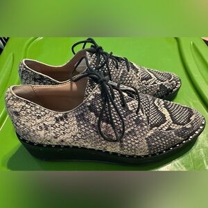 Women's Size 7.5 Designer Shoes